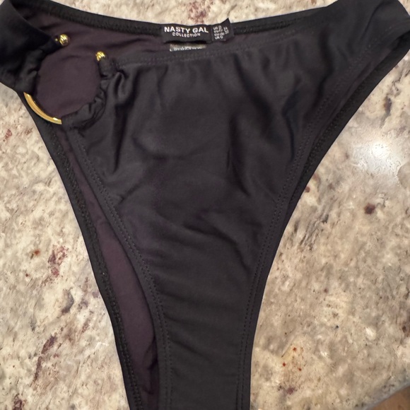 Nasty Gal Recycled Detail One Shoulder Bikini Set Size 2US - BNWT! - Picture 4 of 9